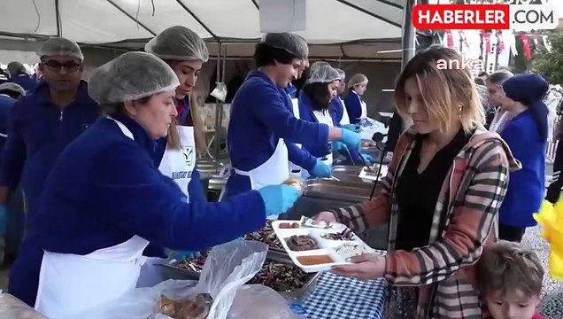 Manavgat Belediyesi 5 Bin Kişilik İftar Programı Düzenledi