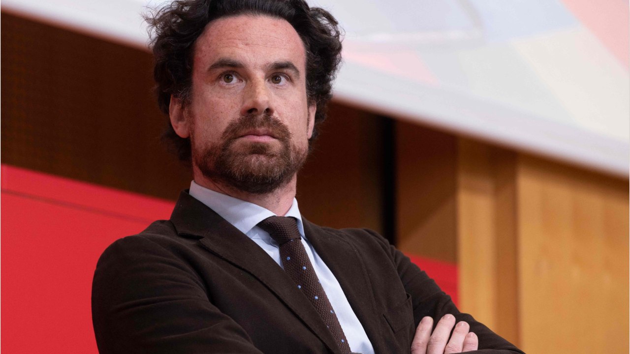 Voici - Mathias Vicherat : accusé de violences conjugales, l'ex de Marie Drucker démissionne de Sciences Po Paris