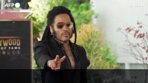 Lenny Kravitz scopre la stella della Walk of Fame di Hollywood