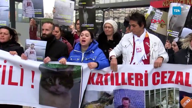 Eros'un öldürülmesiyle ilgili dava sonrası Küçükçekmece Adliyesi önünde açıklama