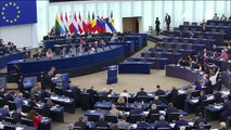 UE aprova lei de proteção à liberdade de imprensa