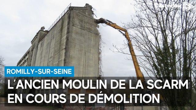 Démolition en cours du moulin de la Société coopérative agricole de la région de Romilly-sur-Seine
