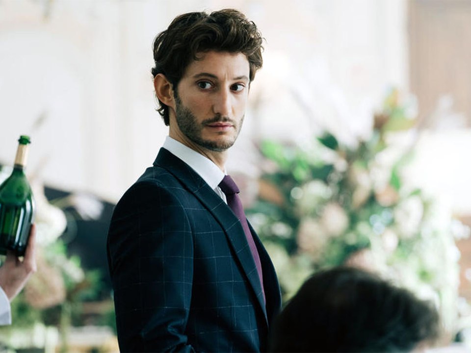 Pierre Niney est ami avec un membre des BB Brunes