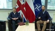 Il ministro della Difesa britannico e l'omologo polacco in visita alle truppe Nato