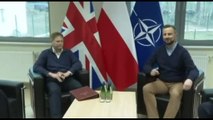 Il ministro della Difesa britannico e l'omologo polacco in visita alle truppe Nato