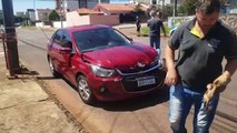 Carros se envolvem em colisão no Bairro Coqueiral, em Cascavel