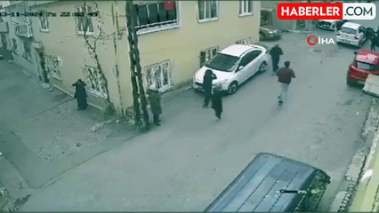 10 yaşındaki çocuğun yardımına koşmak için camdan atladı! O anlar kamerada