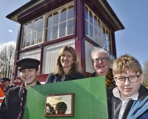 PT hears from teenage signal box fundraisers