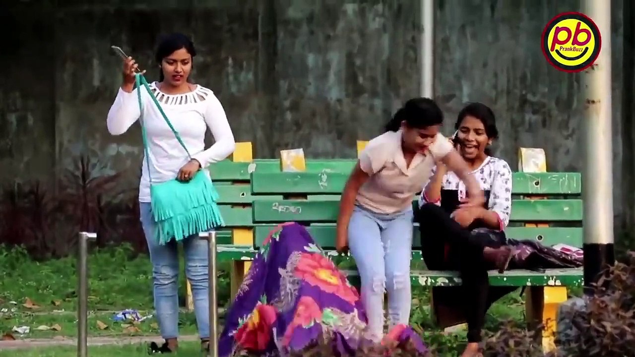 funny  video - Try to watch without Smail