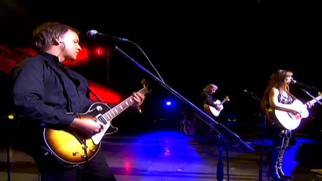 Lynda LEMAY — Un paradis quelque part ● Lynda LEMAY à L'OLYMPIA • 40/40 · (2007)