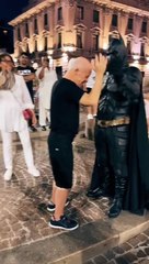 Batman’e hayran olan down sendromlu dostumuz ve onu çok mutlu eden sürpriz ☺
