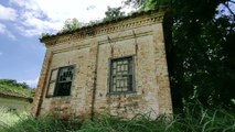 TIVEMOS QUE ADENTRAR NA FLORESTA EM BUSCA DE UMA ENTRADA PRA ESSE VILAREJO ABANDONADO