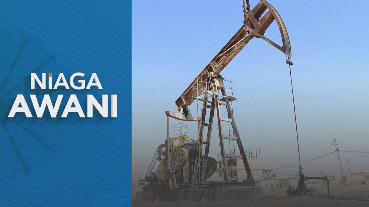 Oil prices up 3% to 4-month high on US crude stock drop, Russian refinery attacks