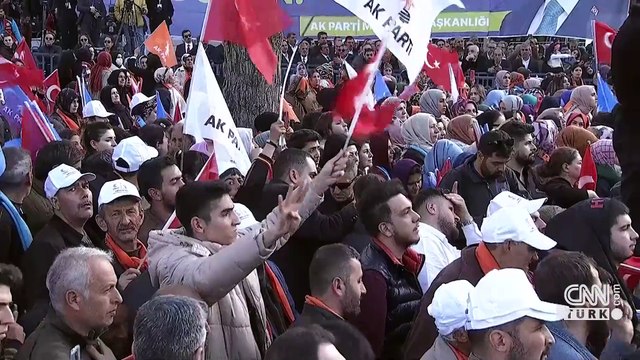 Cumhurbaşkanı Erdoğan'ın koruma ekibi kaza geçirdi