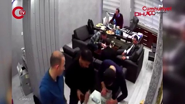 İstanbul- CHP'deki para sayma görüntülerine ilişkin 2 kişi ifade vermek için adliyede