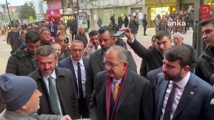 Bakan Özhaseki'ye dert yanan vatandaş: "En düşük emekli maaşının 25 bin lira olması lazım"