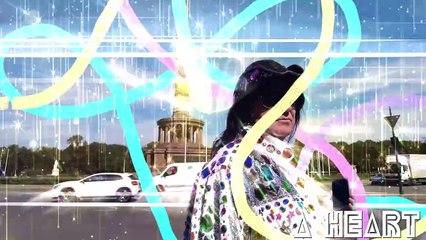 Berlin Siegessäule with Michael The GlitterKing