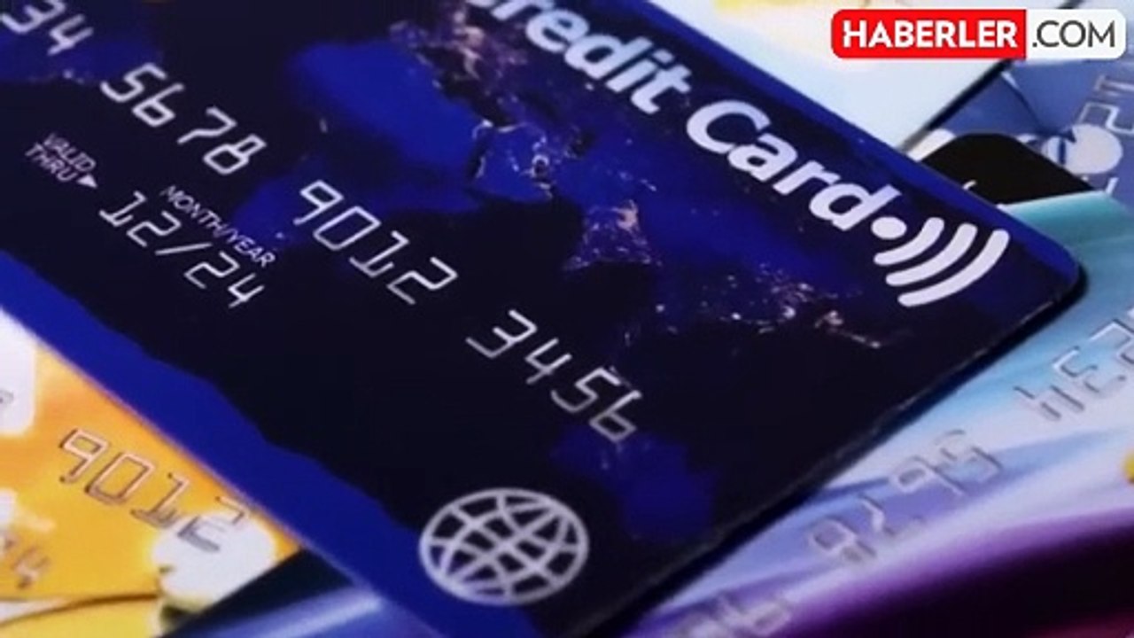 Hesap ekstrelerini görünce aldatıldığını düşünen kadına, banka hata yaptığını söyledi