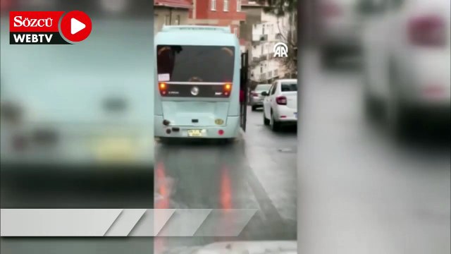 Kapısı açık yolcu taşıyan minibüse ceza yazıldı