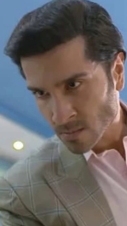 Khumar Episode 34