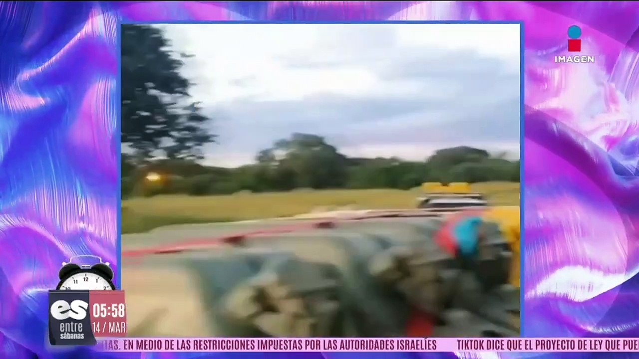 León observa cascarita a la distancia