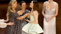 Por Qué Michelle Yeoh Regaló El Oscar De Emma Stone A Jennifer Lawrence