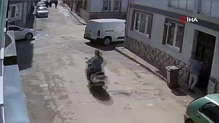 Bursa’da otomobil ile motosiklet çarpıştı