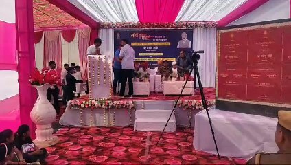 साखून न्यू स्टेशन पर वन स्टेशन वन प्रोडक्ट स्टॉल का लोकार्पण