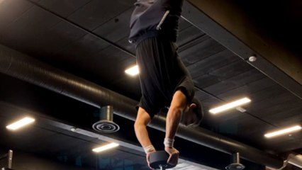 Man's outrageously unique handstand idea almost results in excruciating injury