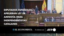 Diputados españoles aprueban ley de amnistía para independentistas catalanes