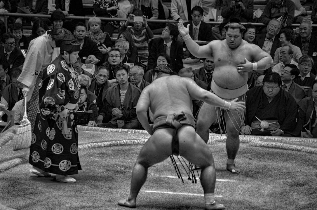 #Japon #Sumo #La coutume du pleur Pour Bébés #Anecdote (Exclusivité Dailymotion)