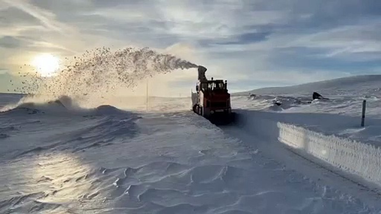 Morredero, totalmente cubierto de nieve