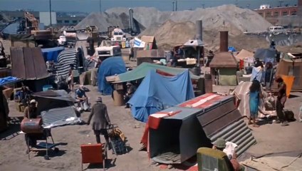 Chienne de vie Bande-annonce (EN)