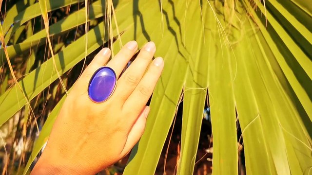 Star of Moods - Mood Ring - AAA Crystal Quartz - low dome - 40x25 mm - color changing