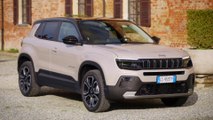 Der neue Jeep Avenger e-Hybrid - Neue Highlights der Avenger Ausstattung- Schiebedach, Farben & Massage-Sitze