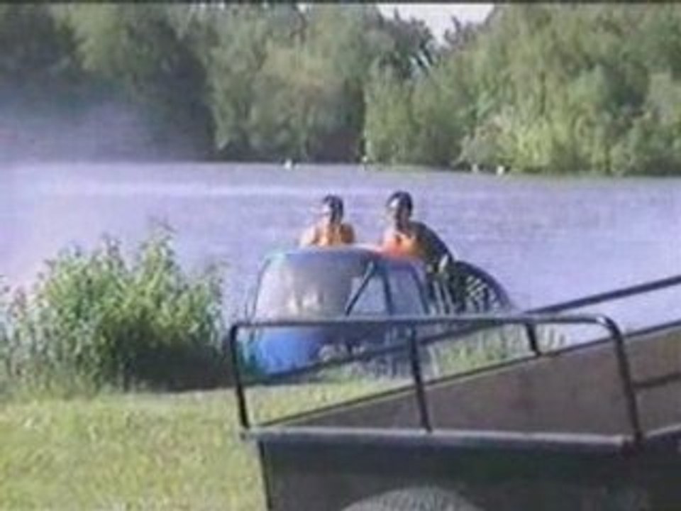 Tests de l'aéroglisseur D-118A