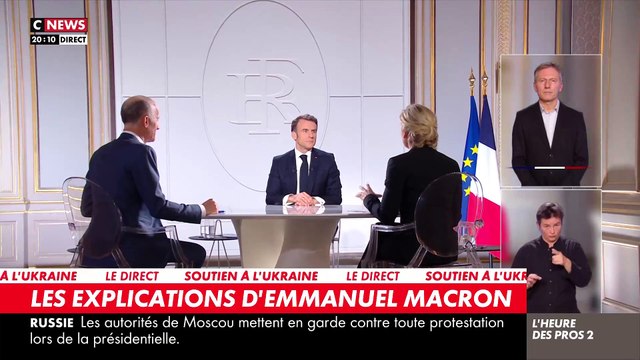 L'étrange comparaison 'assis-debout d'Emmanuel Macron, hier soir qui laisse les journalistes circonspects et un sentiment de malaise et d'incompréhension