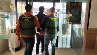 Cuatro detenidos por robos con violencia en tiendas de telefonía