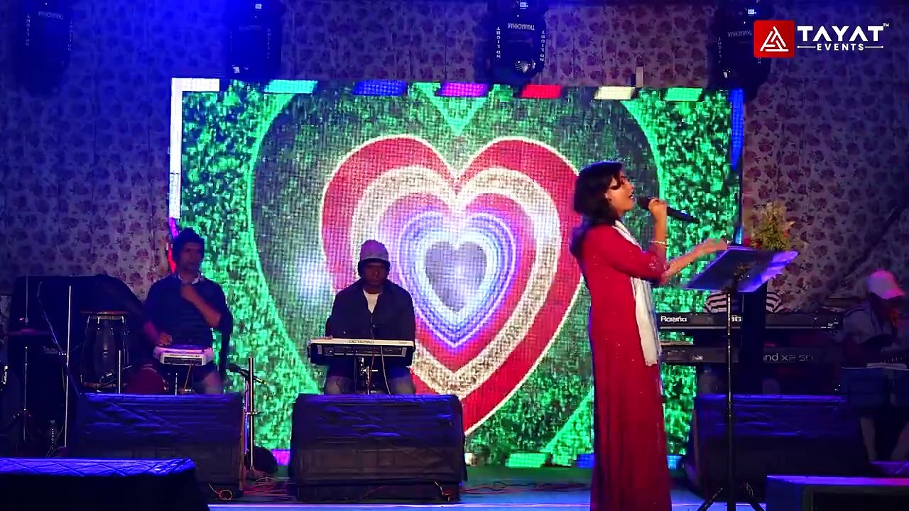 আহা মন প্রাণ তৃপ্ত হয়ে গেল  আমার সাধ না মিটিল _ Live Singing - Aratrika Bhattacharya