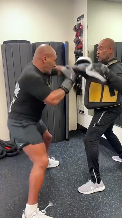 Boxeo: el video de Tyson entrenando para pelear con Jake Paul que es furor