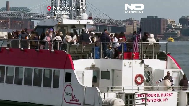 تصاویری از انتقال هواپیمای مافوق صوت کنکورد از مسیر رودخانه در نیویورک