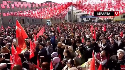 Özgür Özel'den mitingde bağıran kişiye tepki: Allah aşkına bir sus