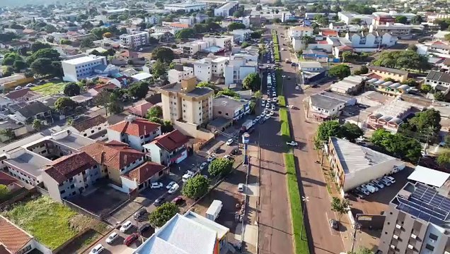 Imagens registradas com drone mostram congestionamentos na Avenida Carlos Gomes