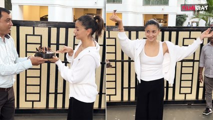 Alia Bhatt Birthday: Raha Kapoor's Mommy Cuts Cake and Celebrates her Birthday with Paparazzi