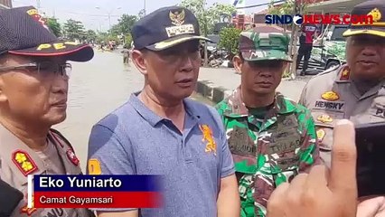Arus Lalu Lintas Jalur Kaligawe Semarang Lumpuh Total usai Terendam Banjir