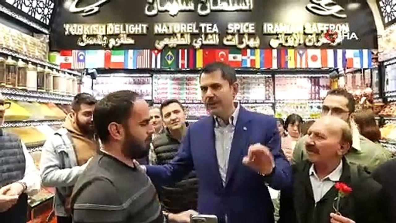 Murat Kurum'a Kapalıçarşı'da yoğun ilgi! Esnafa otopark sözü verdi