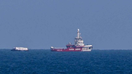 El Open Arms llega a la costa de Gaza con 200 toneladas de alimentos