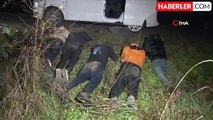 Edirne'de dur ihtarına uymayan araçta 6 kaçak göçmen yakalandı