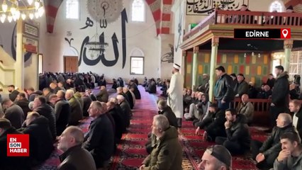 Edirne Eski Cami'de imamlar 6 asırdır hutbelere kılıçla çıkıyor