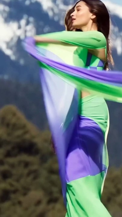 instagram - 3280598661196590079 - aliaabhattpride - C2HBxnbPqv_